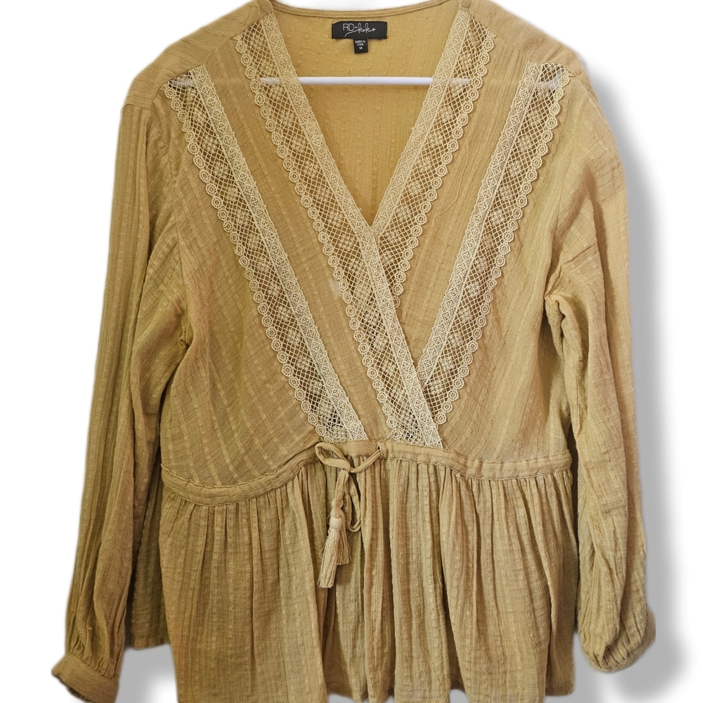 RD + Kokio Lace Accent Blouse